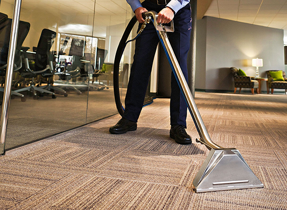 Commercial carpet cleaning service